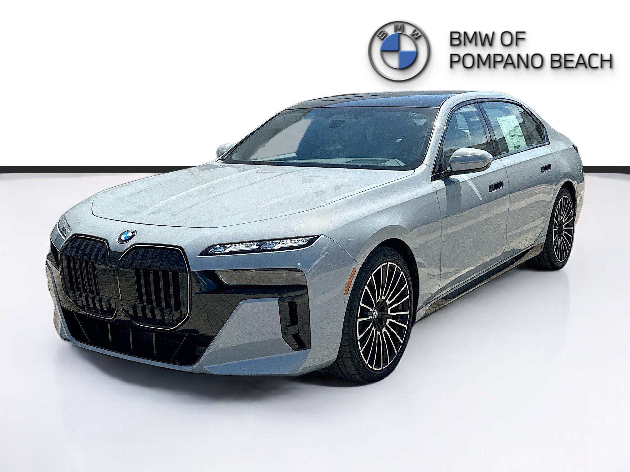 New 2026 BMW 760i xDrive w/ Executive Package AWD/4WD image 3