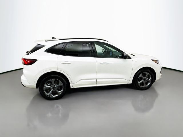 Used 2024 Ford Escape ST-Line w/ Equipment Group 301A image 8