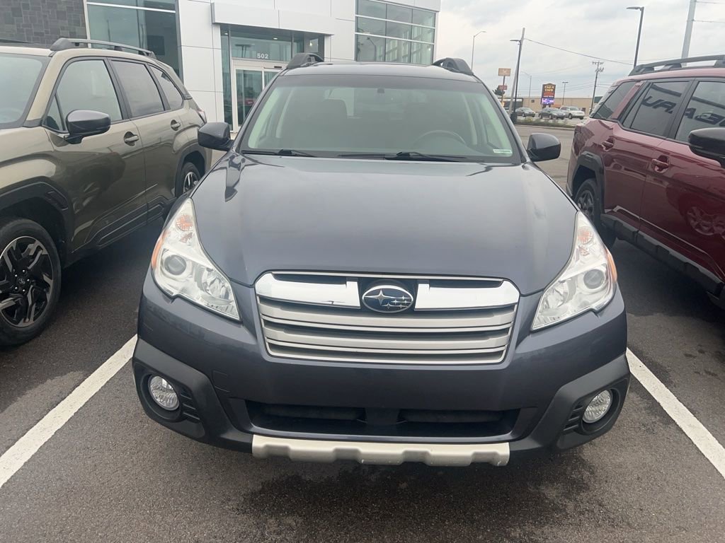 Used 2014 Subaru Outback 2.5i Limited w/ Moonroof Package image 4