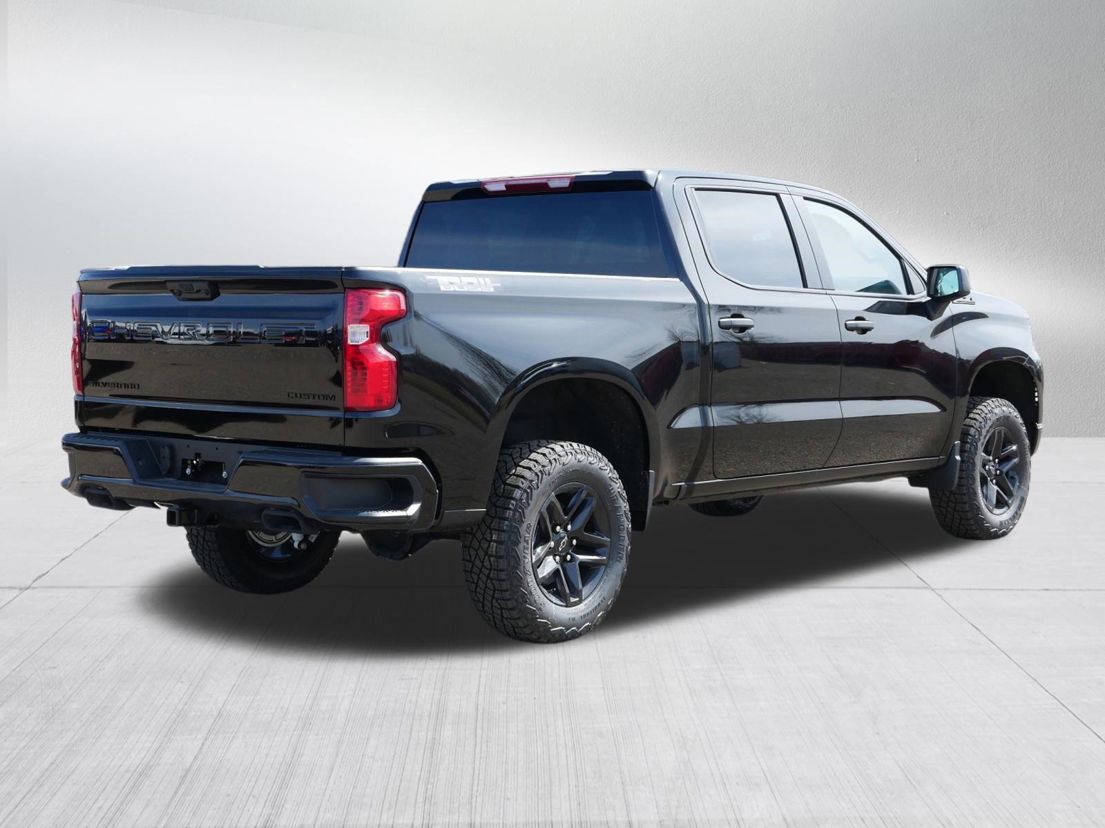 New 2026 Chevrolet Silverado 1500 Custom Trail Boss w/ Midnight Edition image 5