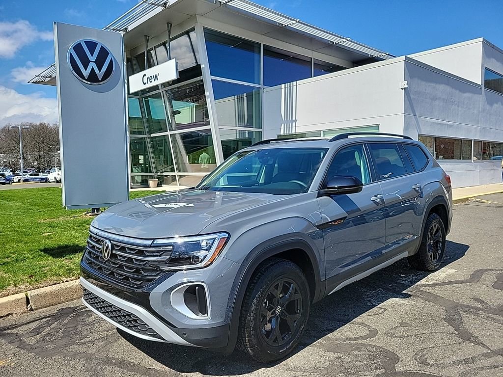 New 2026 Volkswagen Atlas Peak Edition