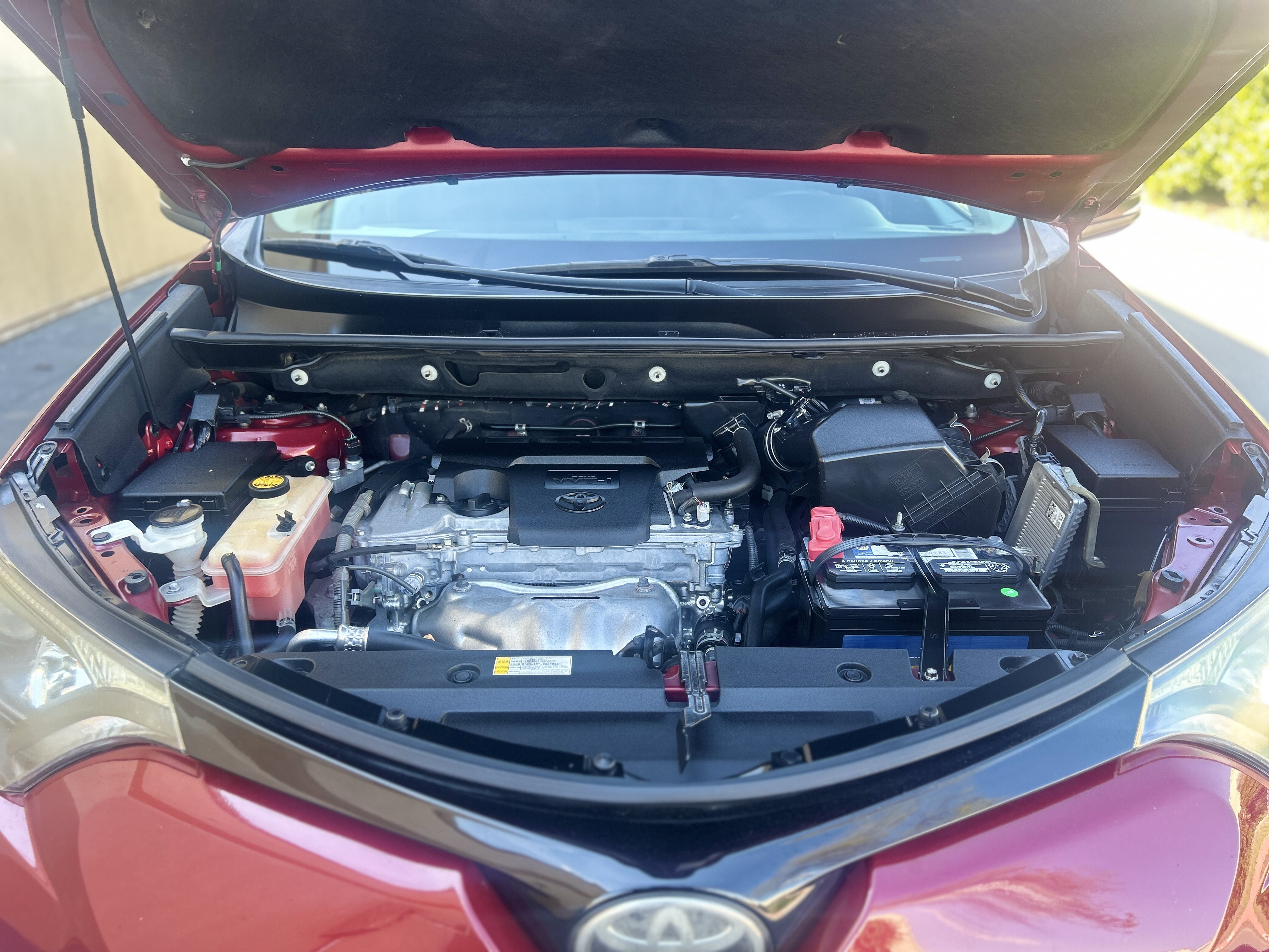 Used 2018 Toyota RAV4 Adventure AWD/4WD image 11