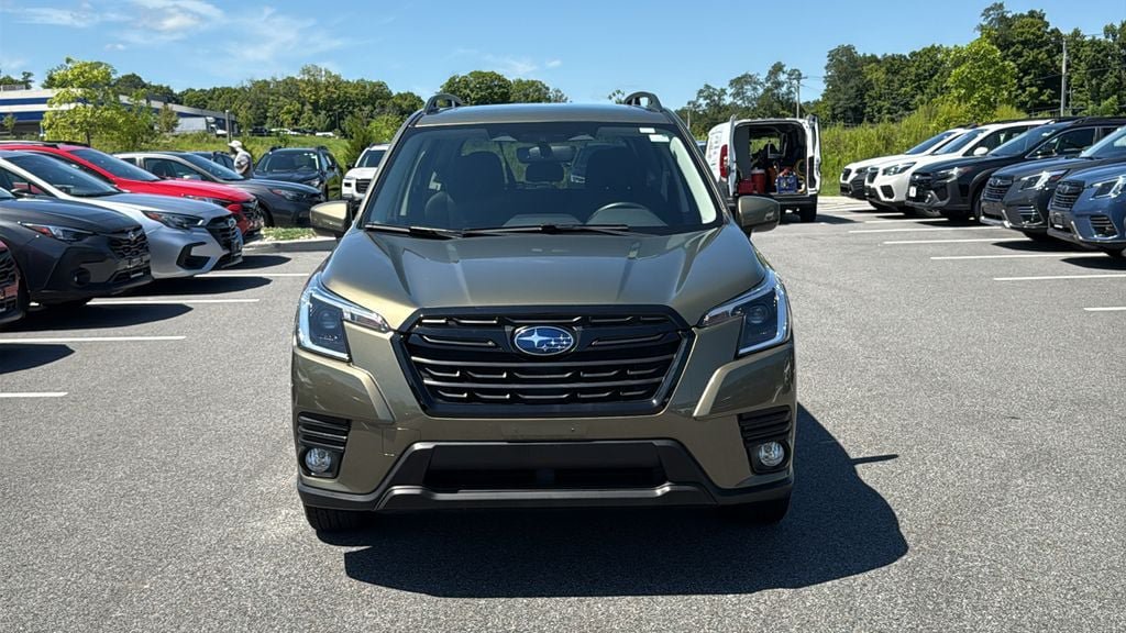 Certified 2023 Subaru Forester Premium AWD/4WD image 2