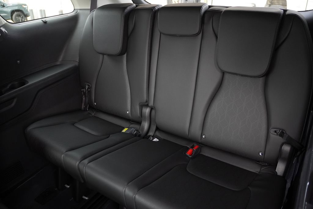 New 2026 Kia Carnival SX FWD image 12