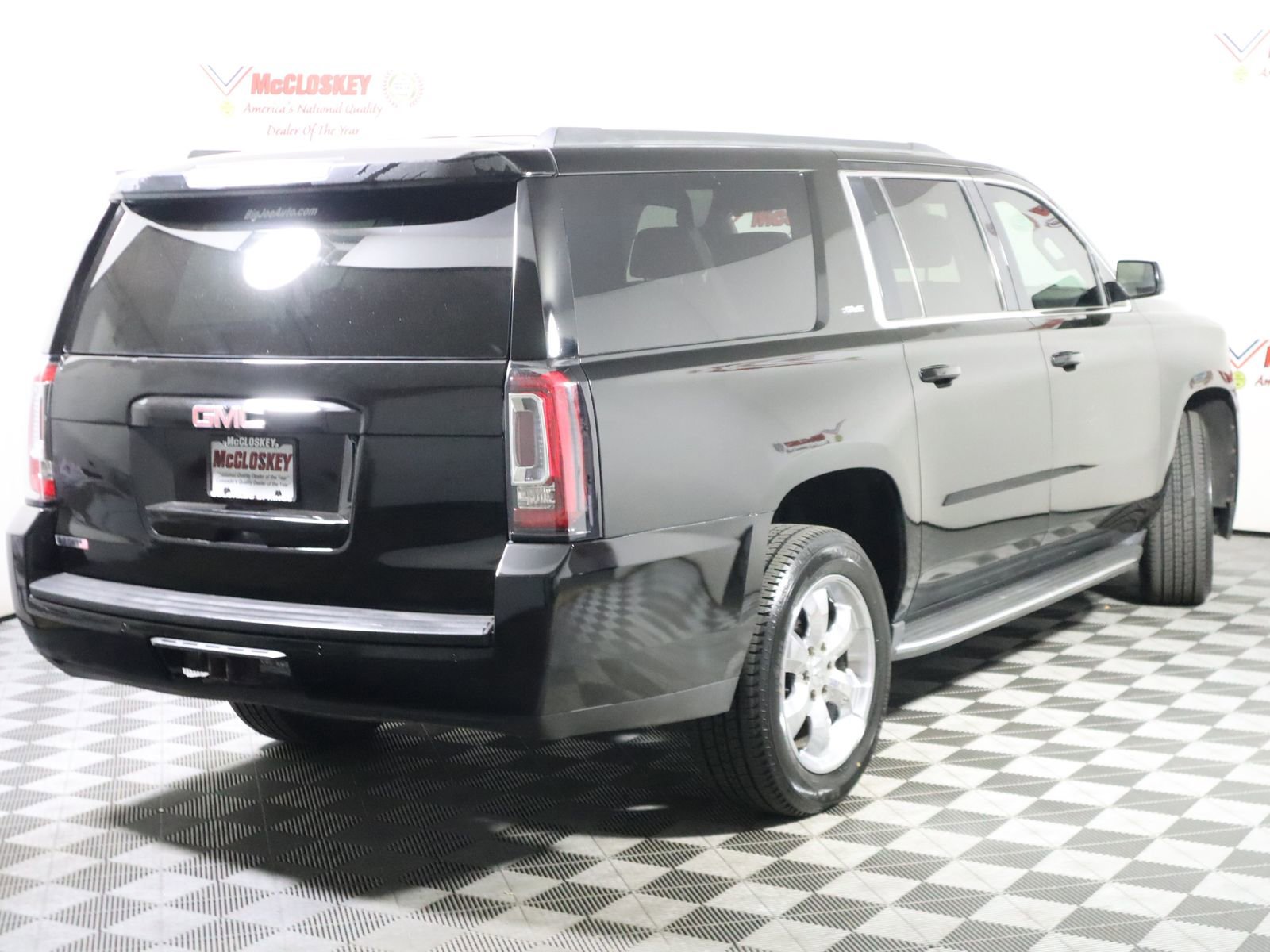 Used 2016 GMC Yukon XL SLE w/ HD Trailering Package image 5