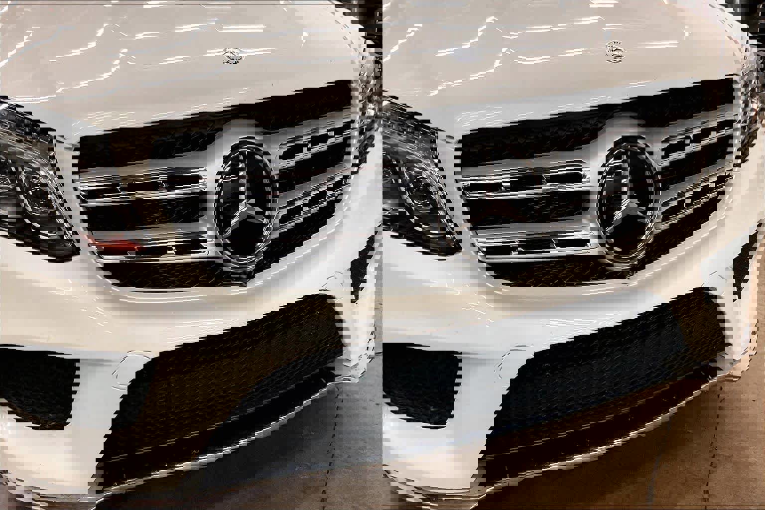 Used 2017 Mercedes-Benz GLS 550 4MATIC image 33