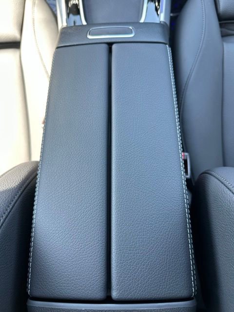 Used 2026 Mercedes-Benz GLB 250 4MATIC image 34