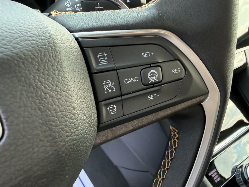 New 2026 Jeep Grand Cherokee Limited AWD/4WD image 22