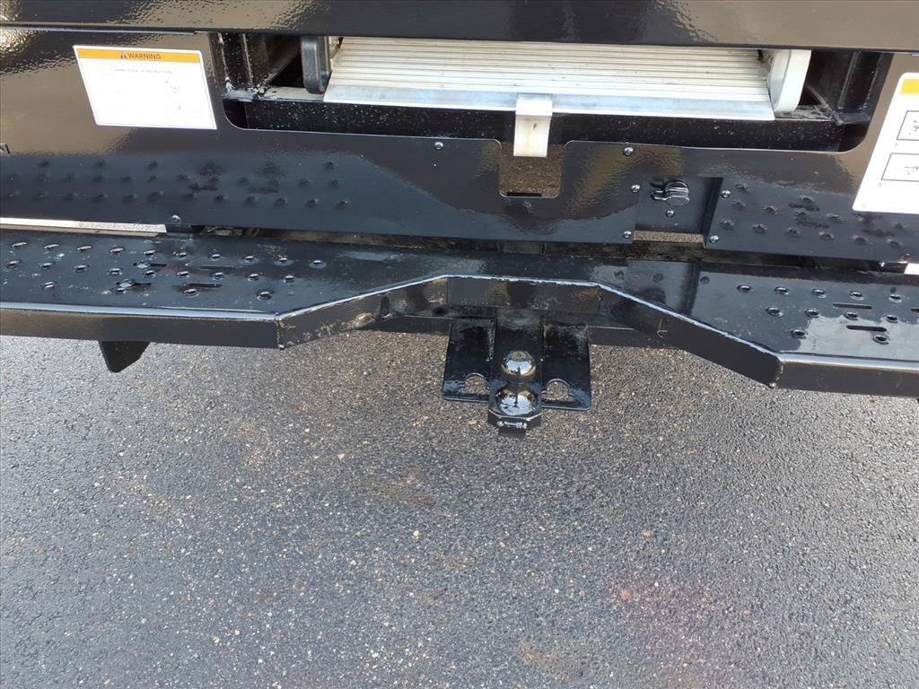 Used 2021 GMC Savana 3500 Extended w/ Power Convenience Package RWD image 18