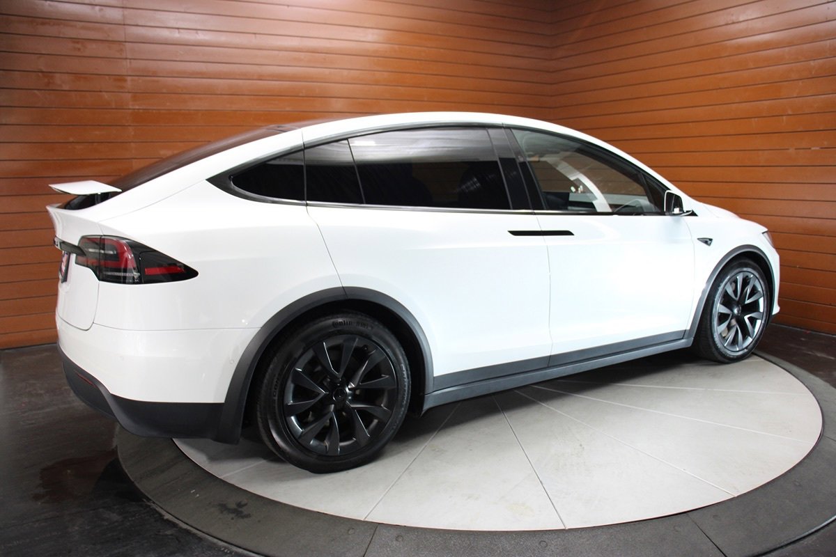 Used 2023 Tesla Model X AWD/4WD image 10