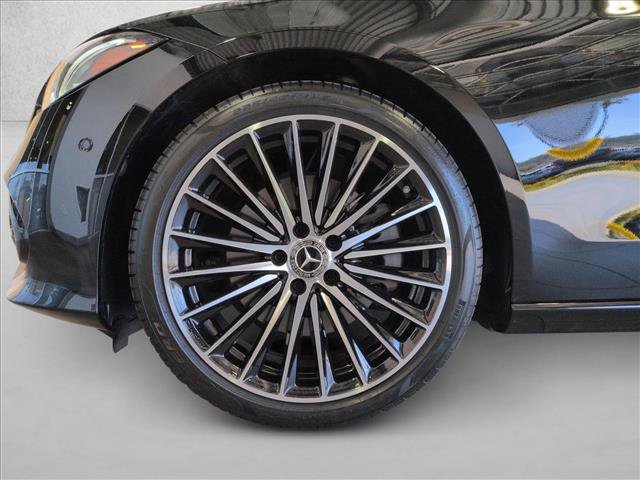 Used 2025 Mercedes-Benz C 300 Sedan image 25