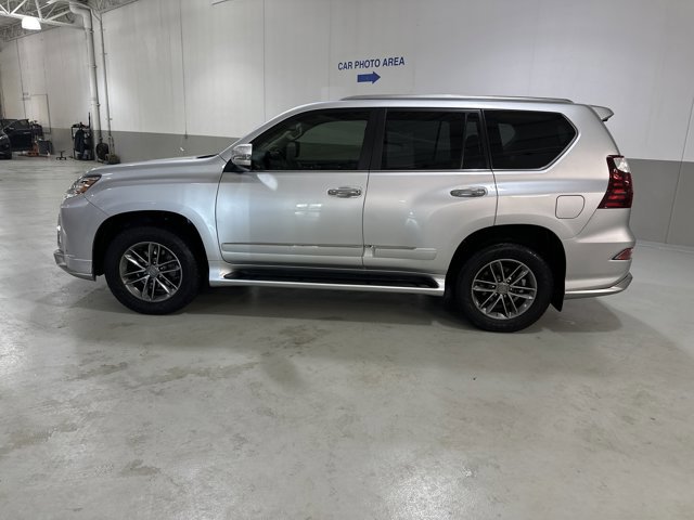 Used 2019 Lexus GX 460 Luxury AWD/4WD image 5