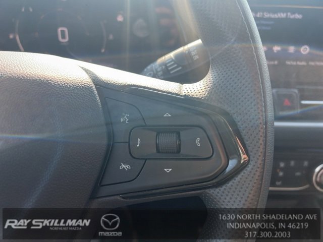 Used 2025 Chevrolet TrailBlazer LT image 39