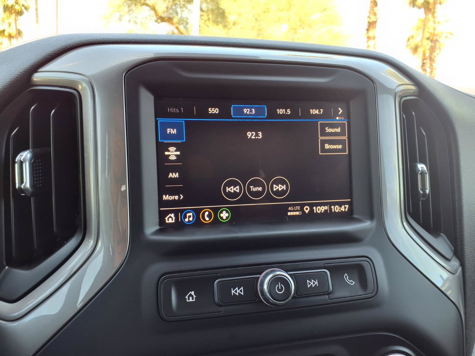 Used 2022 Chevrolet Silverado 1500 Custom Trail Boss AWD/4WD image 21