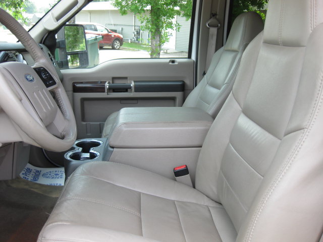Used 2008 Ford F350 Lariat AWD/4WD image 9
