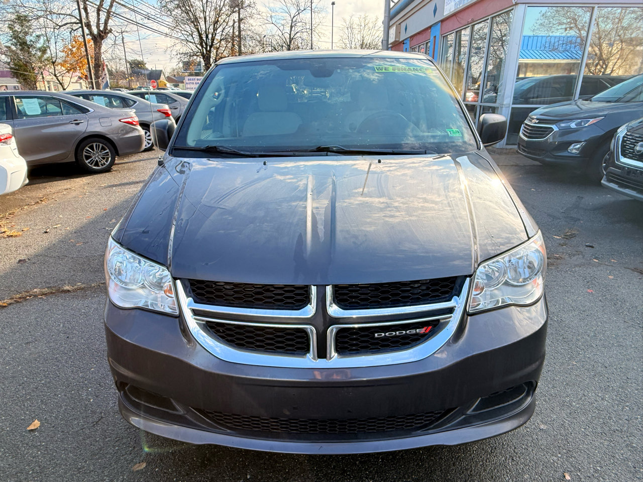Used 2019 Dodge Grand Caravan SE w/ UConnect Hands-Free Group image 14