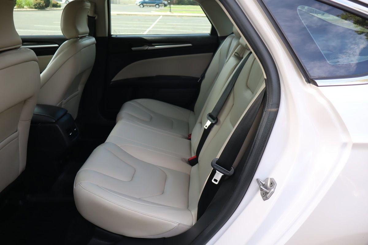 Used 2017 Ford Fusion Titanium FWD image 20