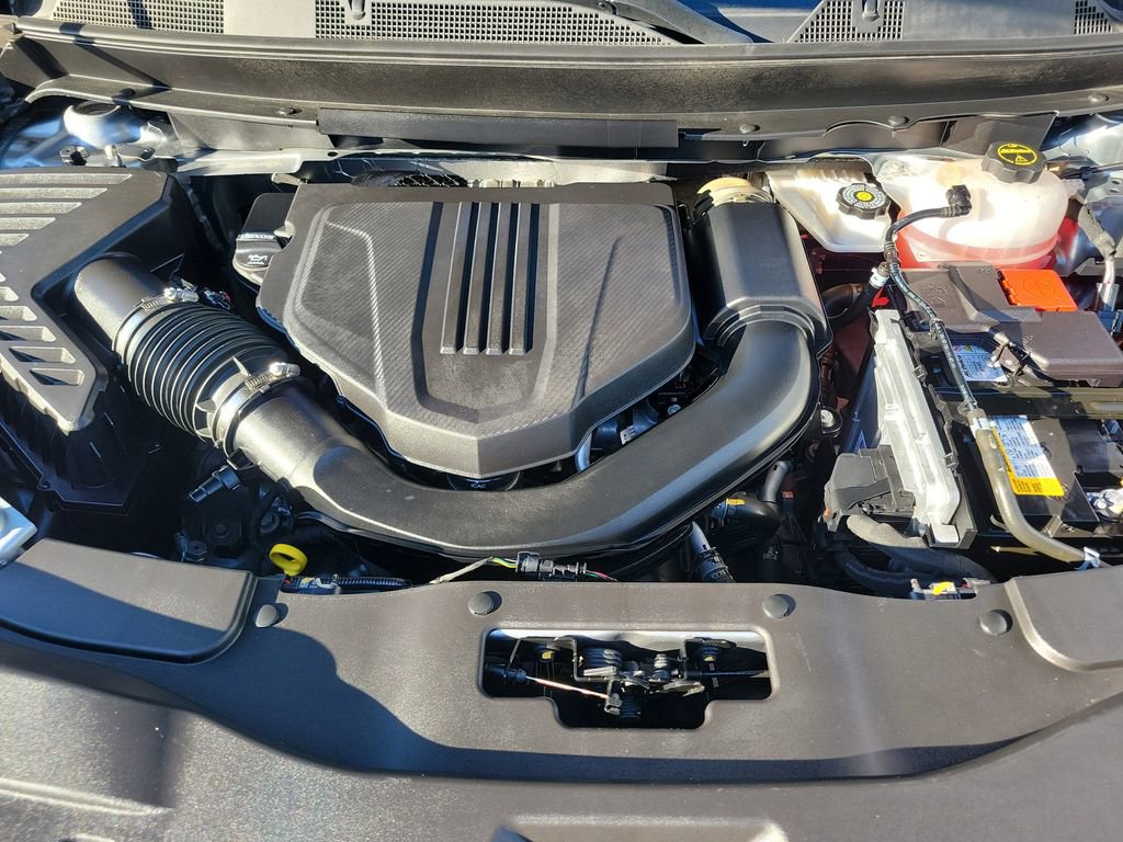 Used 2024 Chevrolet Traverse LS w/ Midnight/Sport Edition image 28