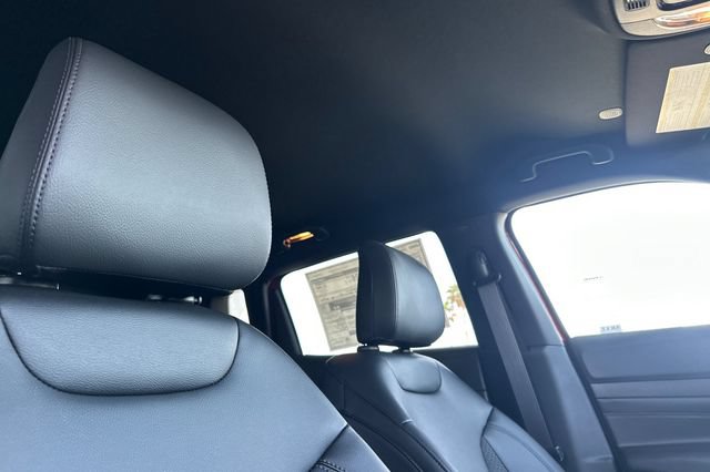 New 2026 Jeep Compass Latitude AWD/4WD image 16