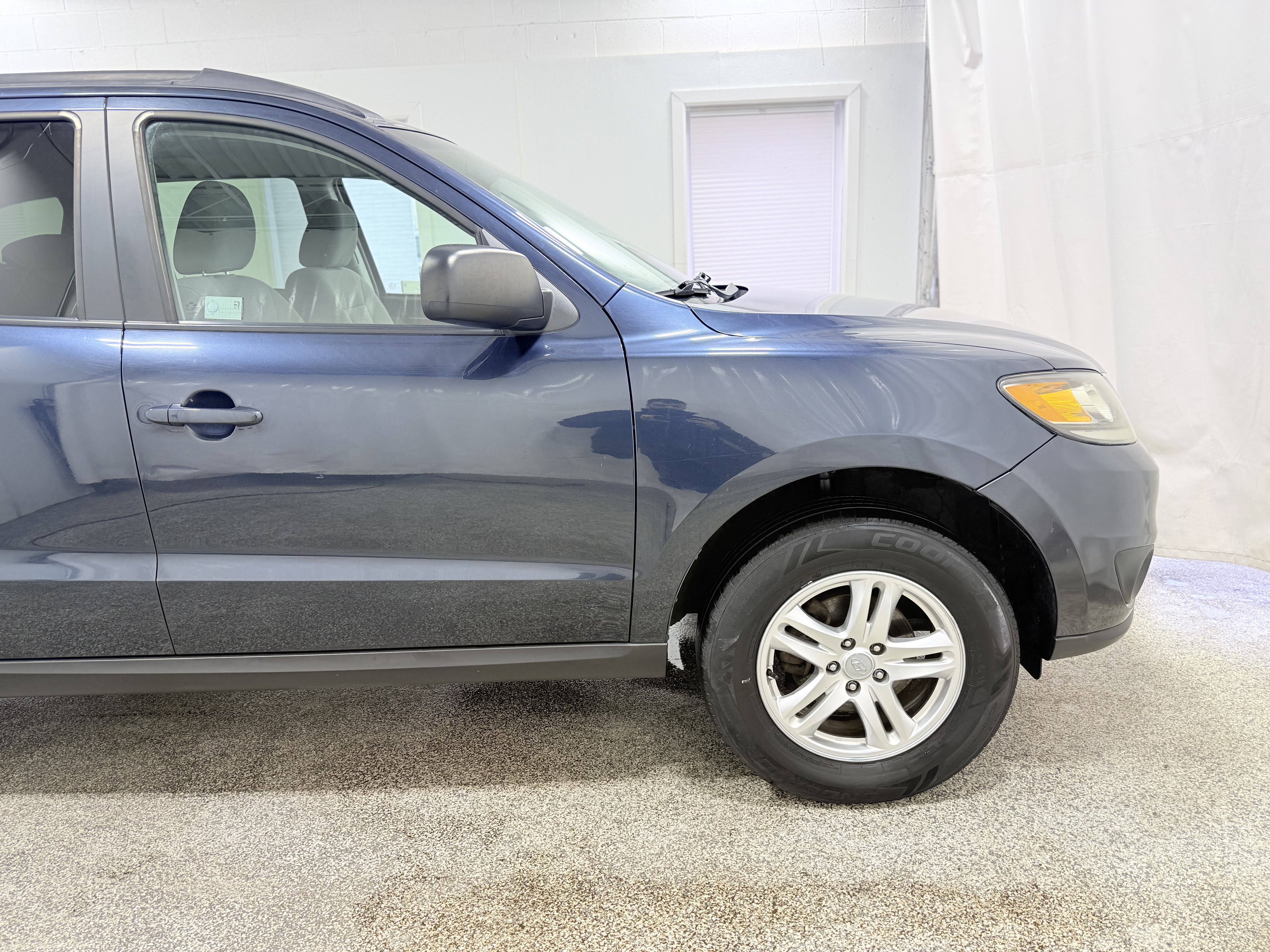 Used 2012 Hyundai Santa Fe GLS image 8