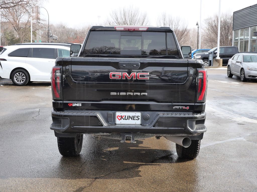 Used 2025 GMC Sierra 2500 AT4 w/ AT4 Premium Plus Package image 8
