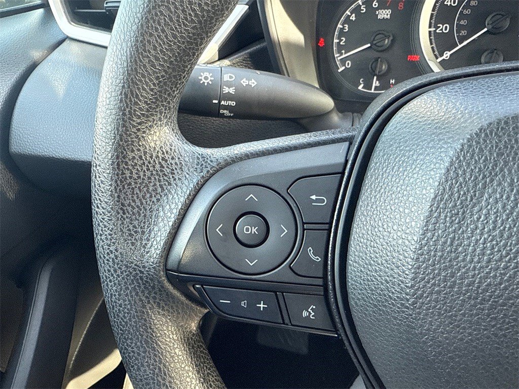 Used 2022 Toyota Corolla LE image 20