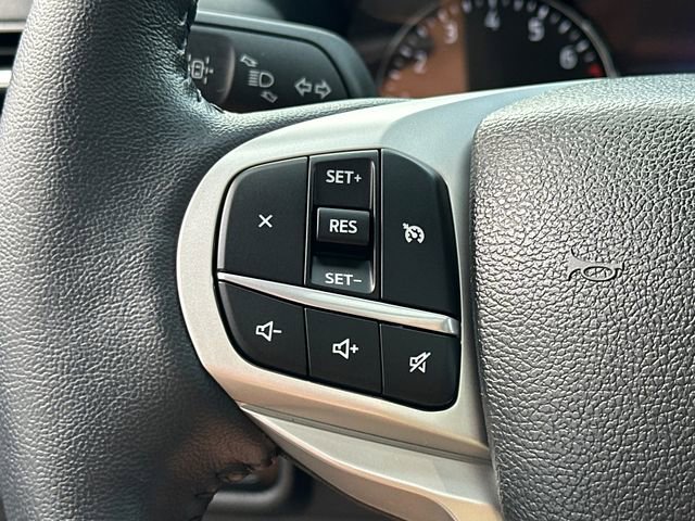 Used 2023 Ford Explorer XLT w/ Equipment Group 202A image 30