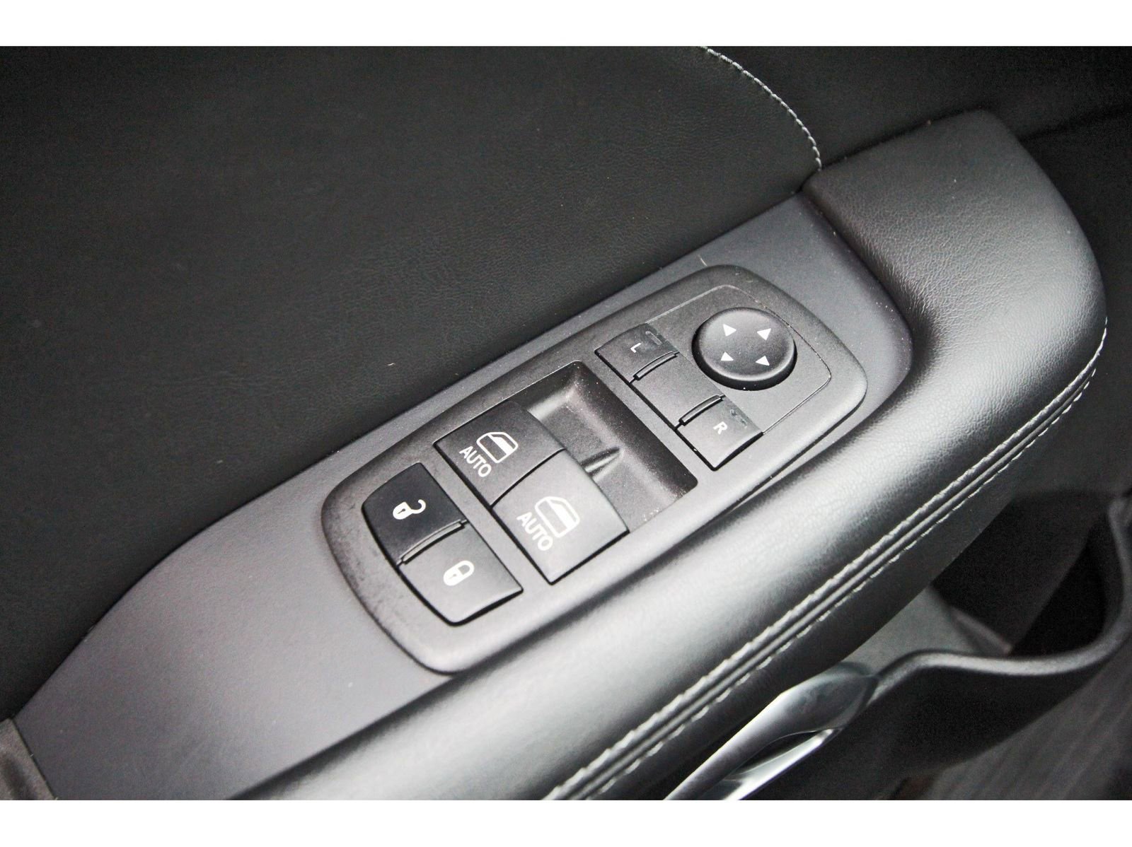 Used 2023 Dodge Challenger R/T w/ Plus Package image 23