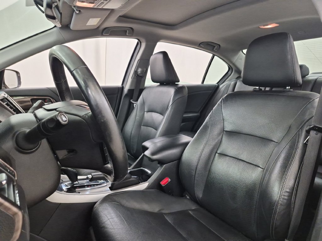 Used 2017 Honda Accord EX-L image 14