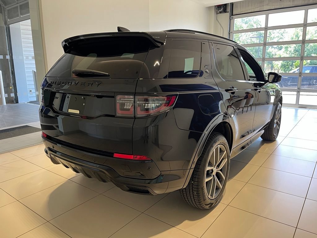 Used 2026 Land Rover Discovery Sport Landmark AWD/4WD image 3
