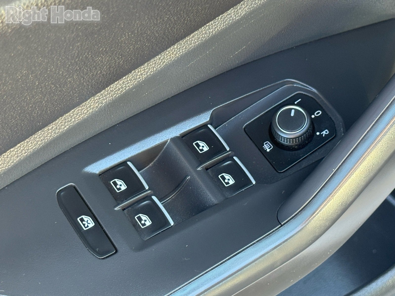 Used 2024 Volkswagen Jetta S image 17