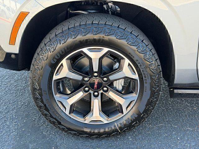 New 2026 GMC Yukon XL AT4 Ultimate w/ LPO, Illumination Package AWD/4WD image 9