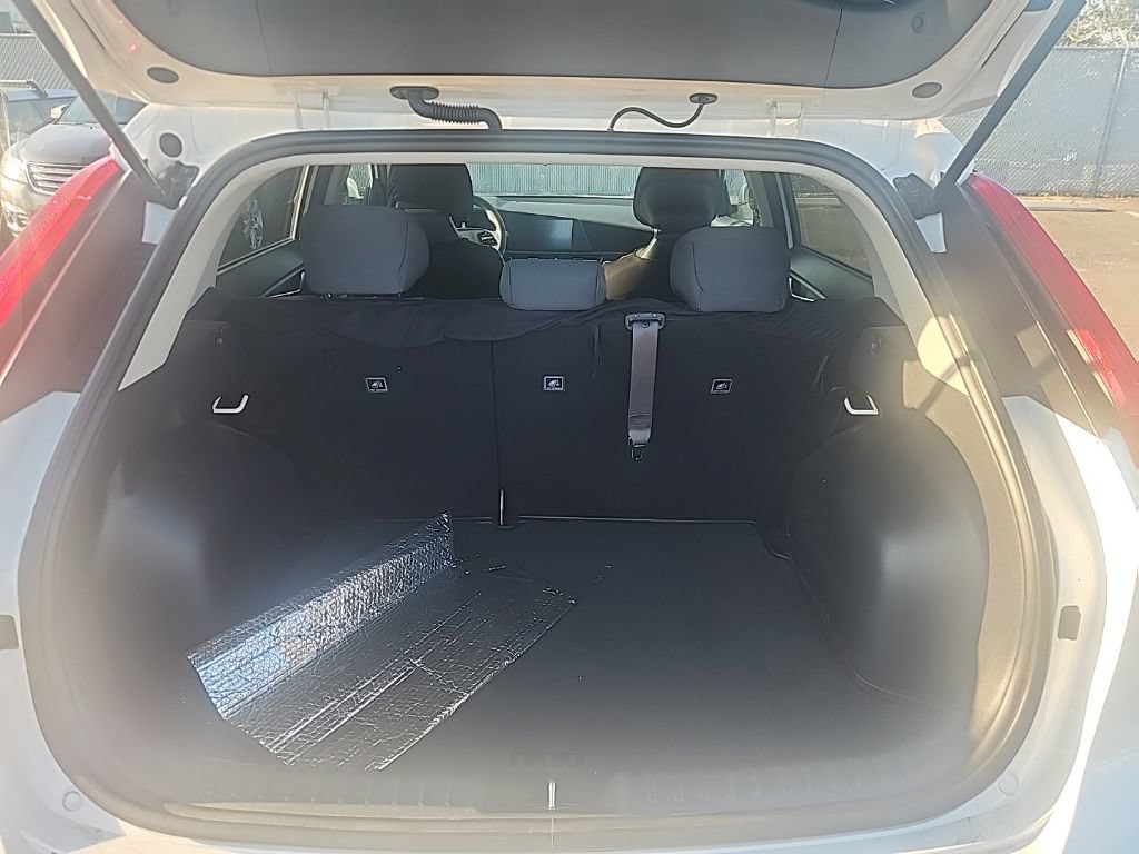 Certified 2024 Kia Niro LX FWD image 18