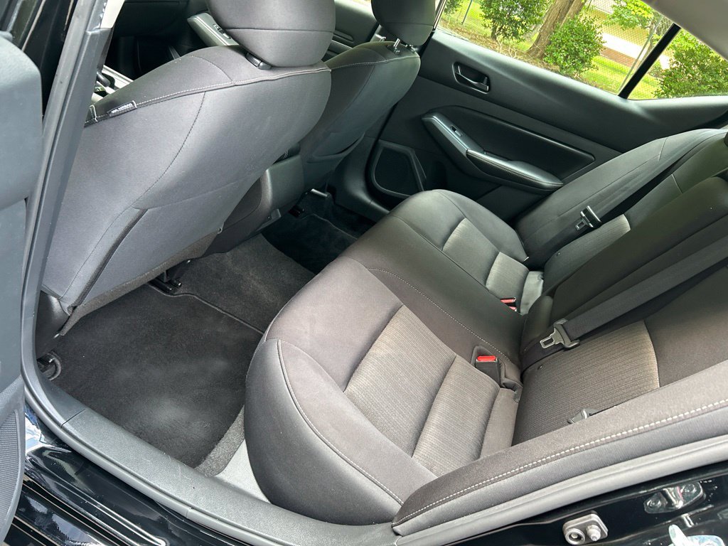 Used 2024 Nissan Altima 2.5 SV FWD image 27