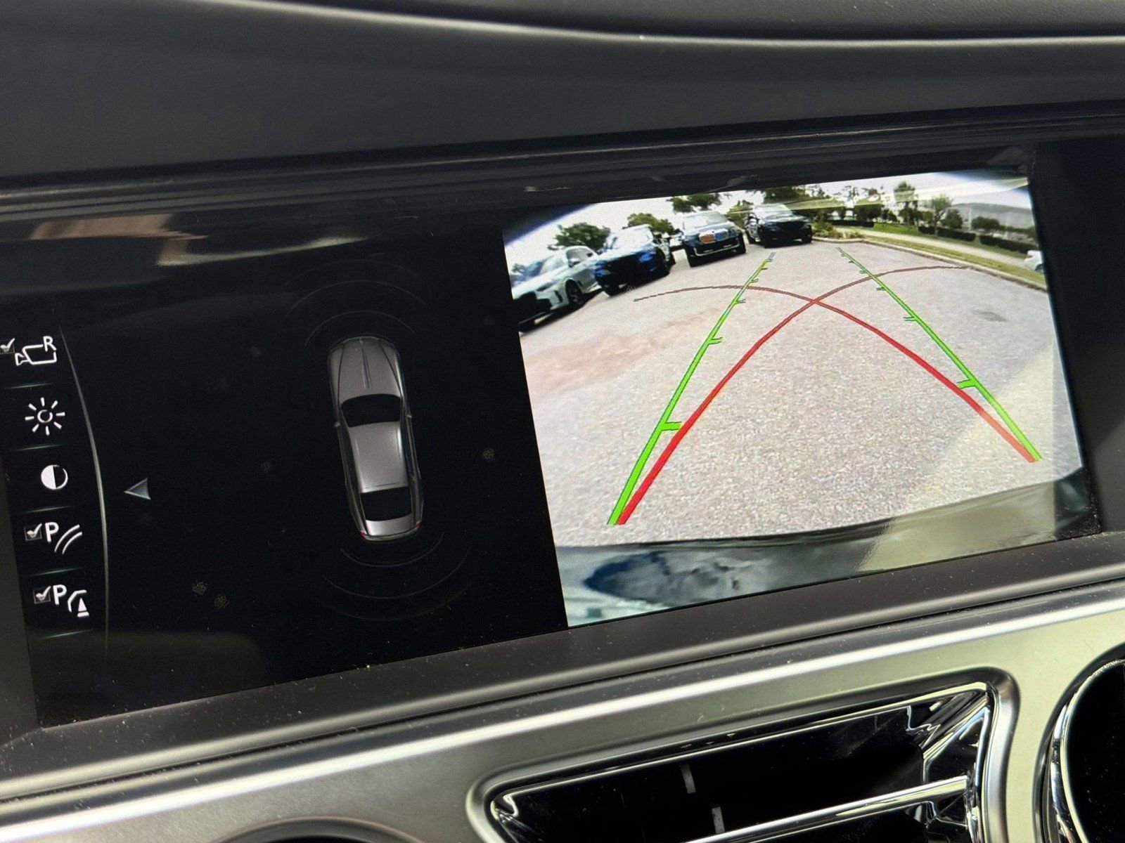 Used 2020 Rolls-Royce Wraith image 25