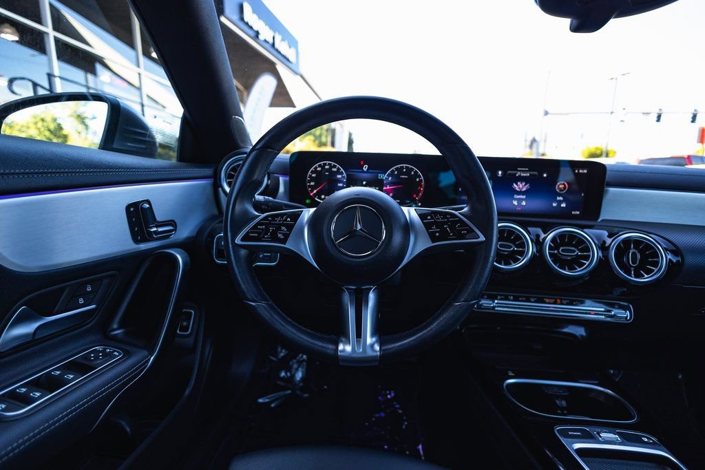 Used 2025 Mercedes-Benz CLA 250 4MATIC image 25