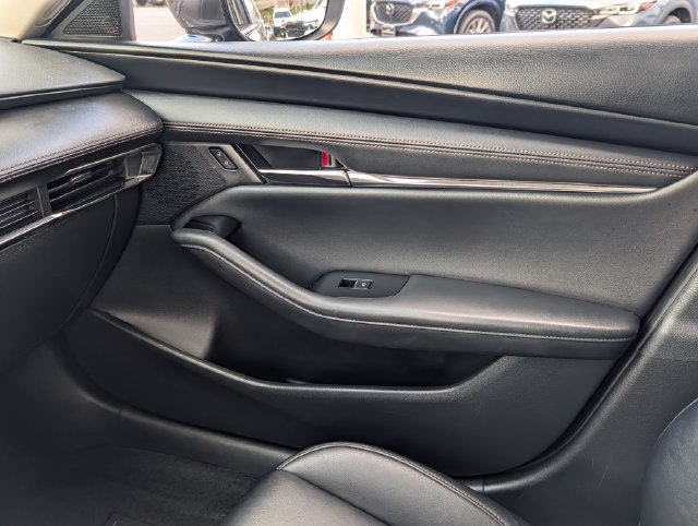Used 2025 MAZDA MAZDA3 s FWD image 22