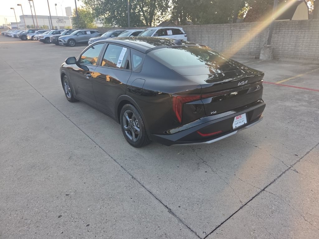 Used 2025 Kia K4 FWD image 8