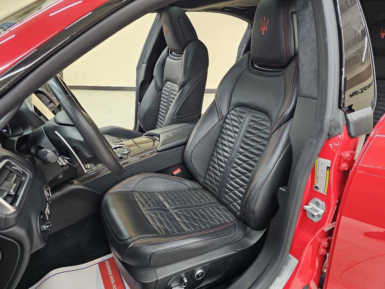 Used 2022 Maserati Ghibli F Tributo image 18