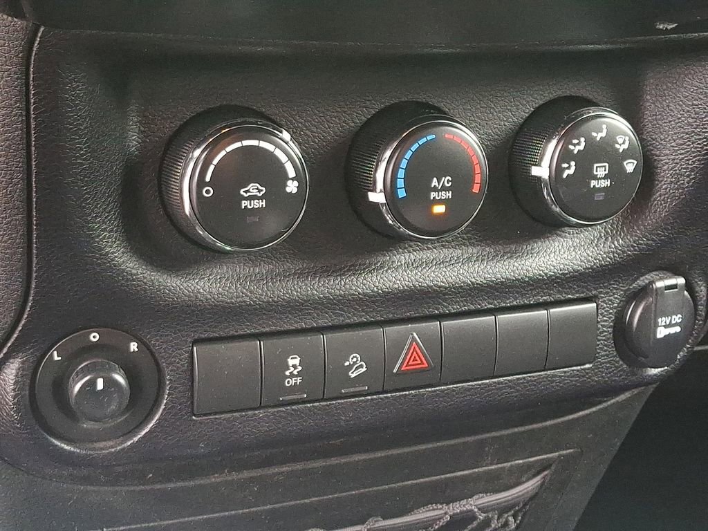 Used 2017 Jeep Wrangler Unlimited Sport w/ Quick Order Package 24S AWD/4WD image 19