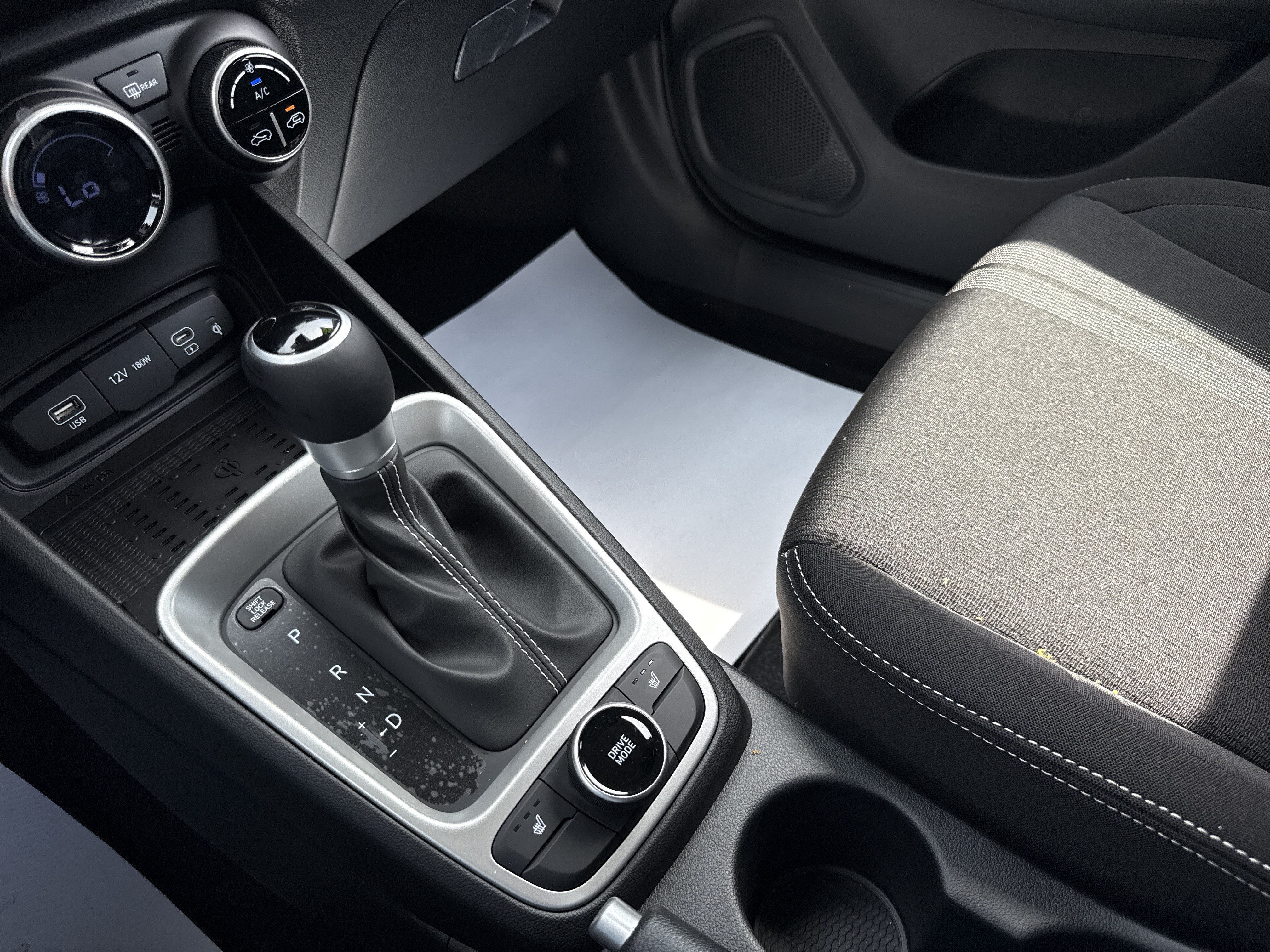 New 2026 Hyundai Venue SEL FWD image 23