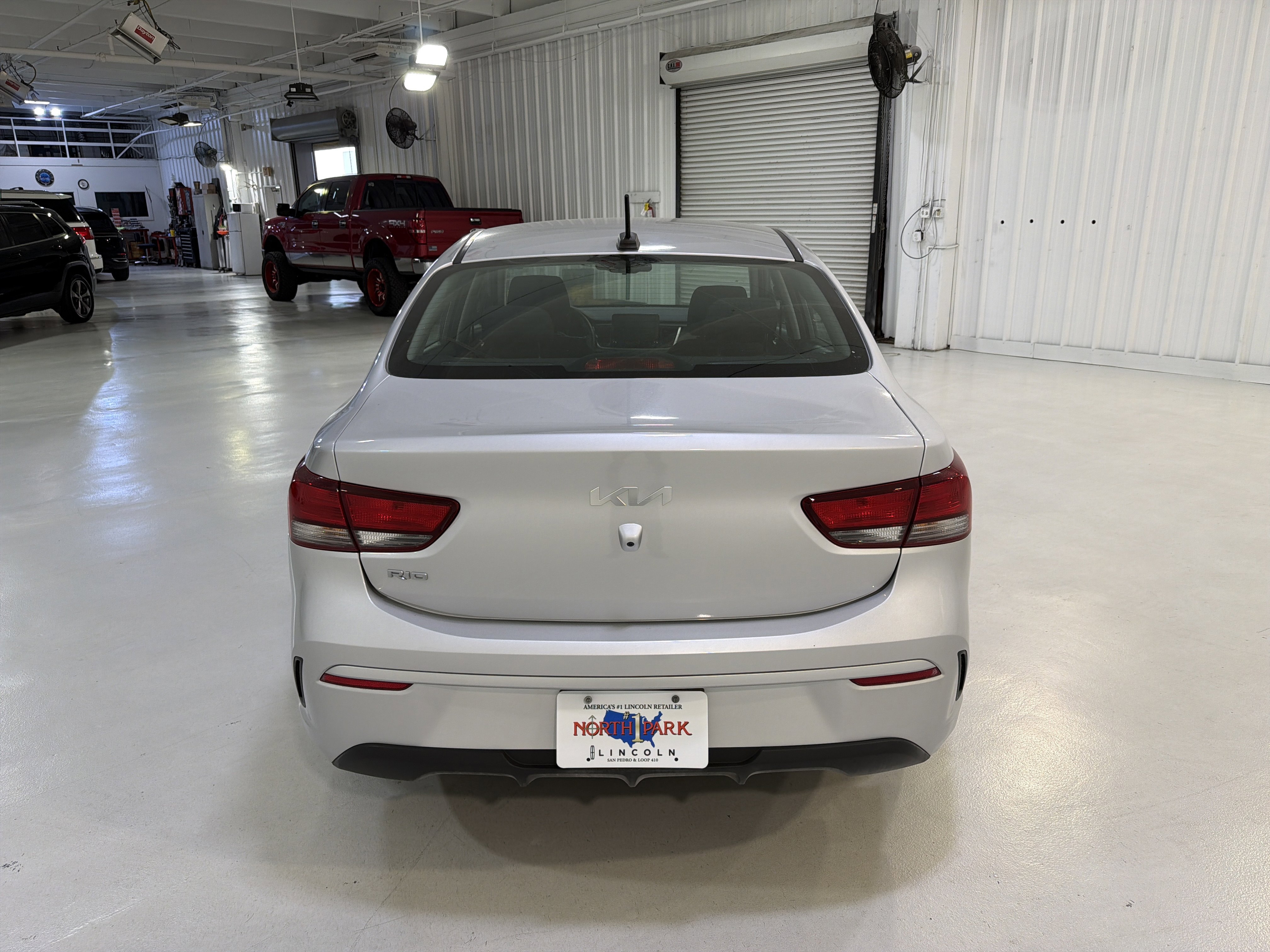 Used 2023 Kia Rio S w/ Technology Package FWD image 4