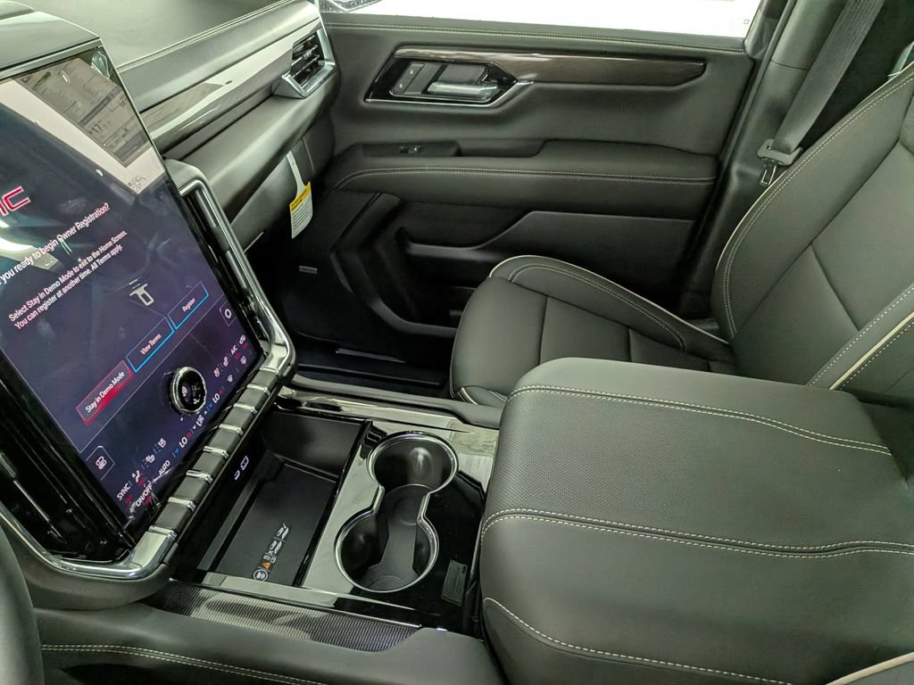 New 2026 GMC Yukon Elevation w/ Elevation Premium Package AWD/4WD image 25