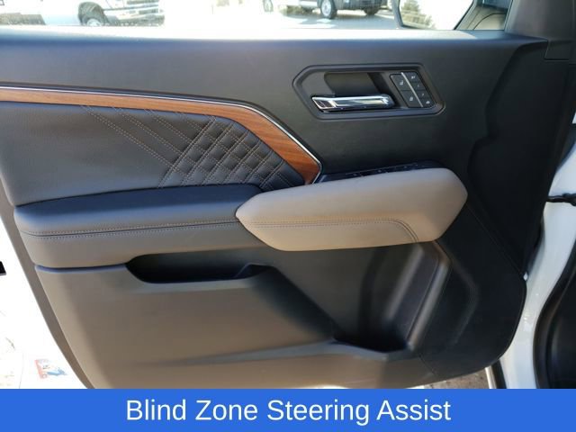 Used 2023 GMC Canyon Denali image 17