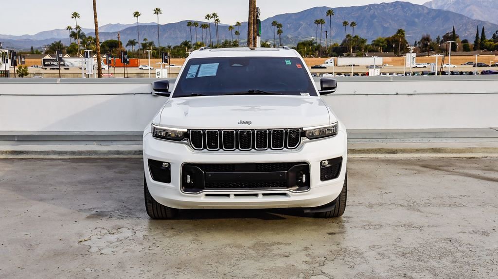 Used 2021 Jeep Grand Cherokee L Overland w/ Advanced Protech Group III AWD/4WD video 3