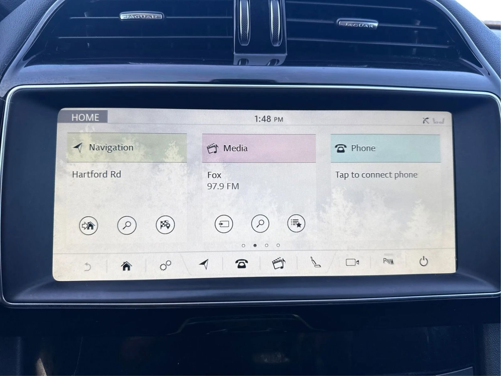 Used 2019 Jaguar F-PACE Prestige image 13