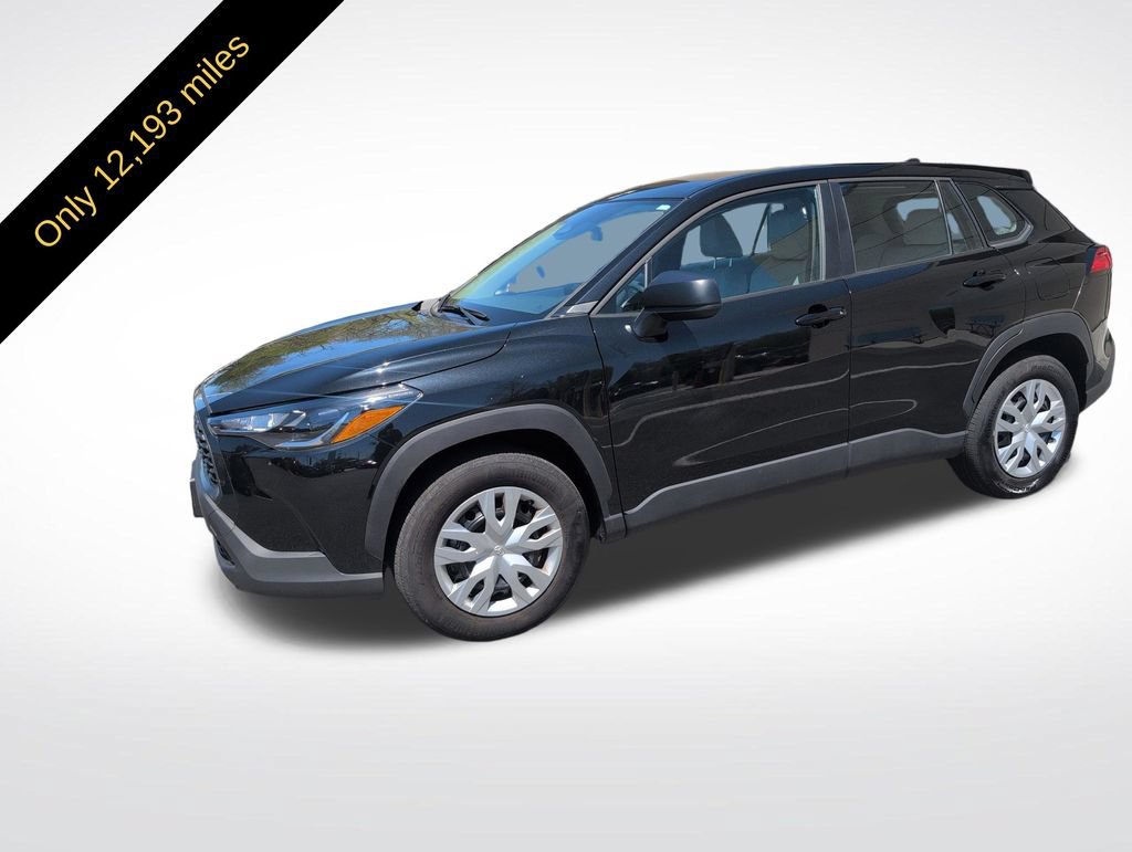 Used 2023 Toyota Corolla Cross L AWD/4WD video 2