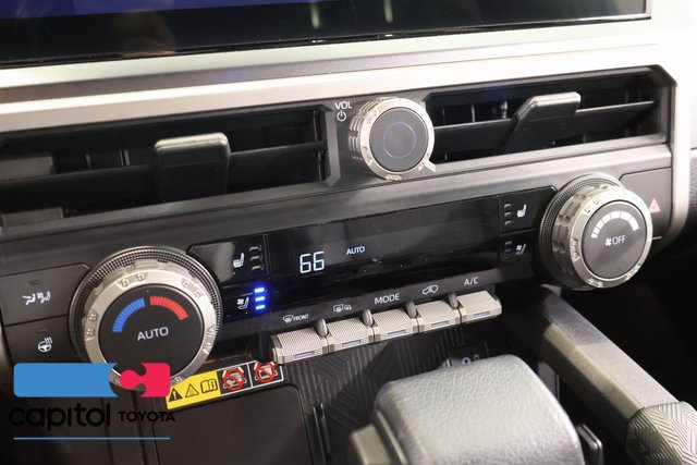 Used 2025 Toyota 4Runner TRD Off-Road Premium AWD/4WD image 23