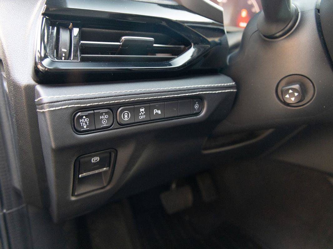 Used 2024 Acura MDX w/ Advance Package AWD/4WD image 13