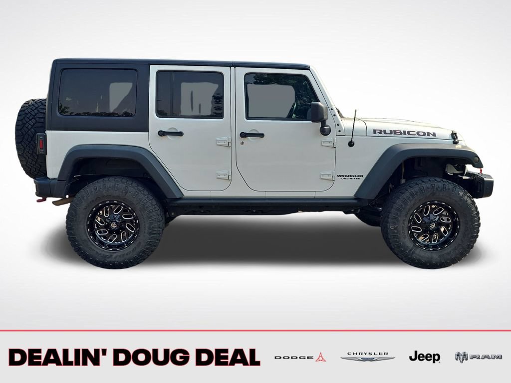 Used 2015 Jeep Wrangler Unlimited Rubicon AWD/4WD image 7